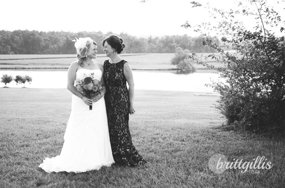 We took this opportunity to photograph Nikki with her mother as well, and I'm so glad we did! What a stunning pair!